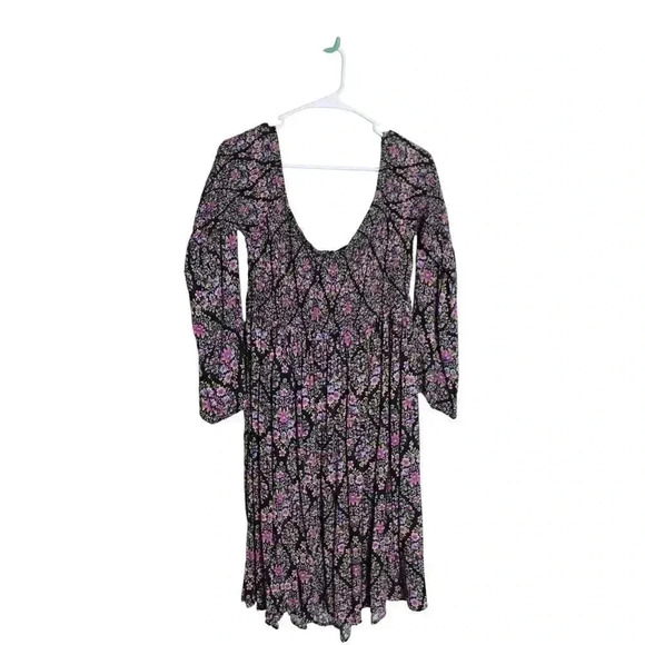 Torrid BLACK FLORAL SMOCKED SKATER DRESS Size 1 - Picture 5 of 9